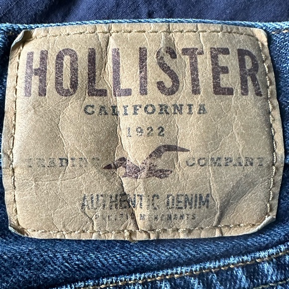 Hollister Classic Straight Jeans - Picture 2 of 4